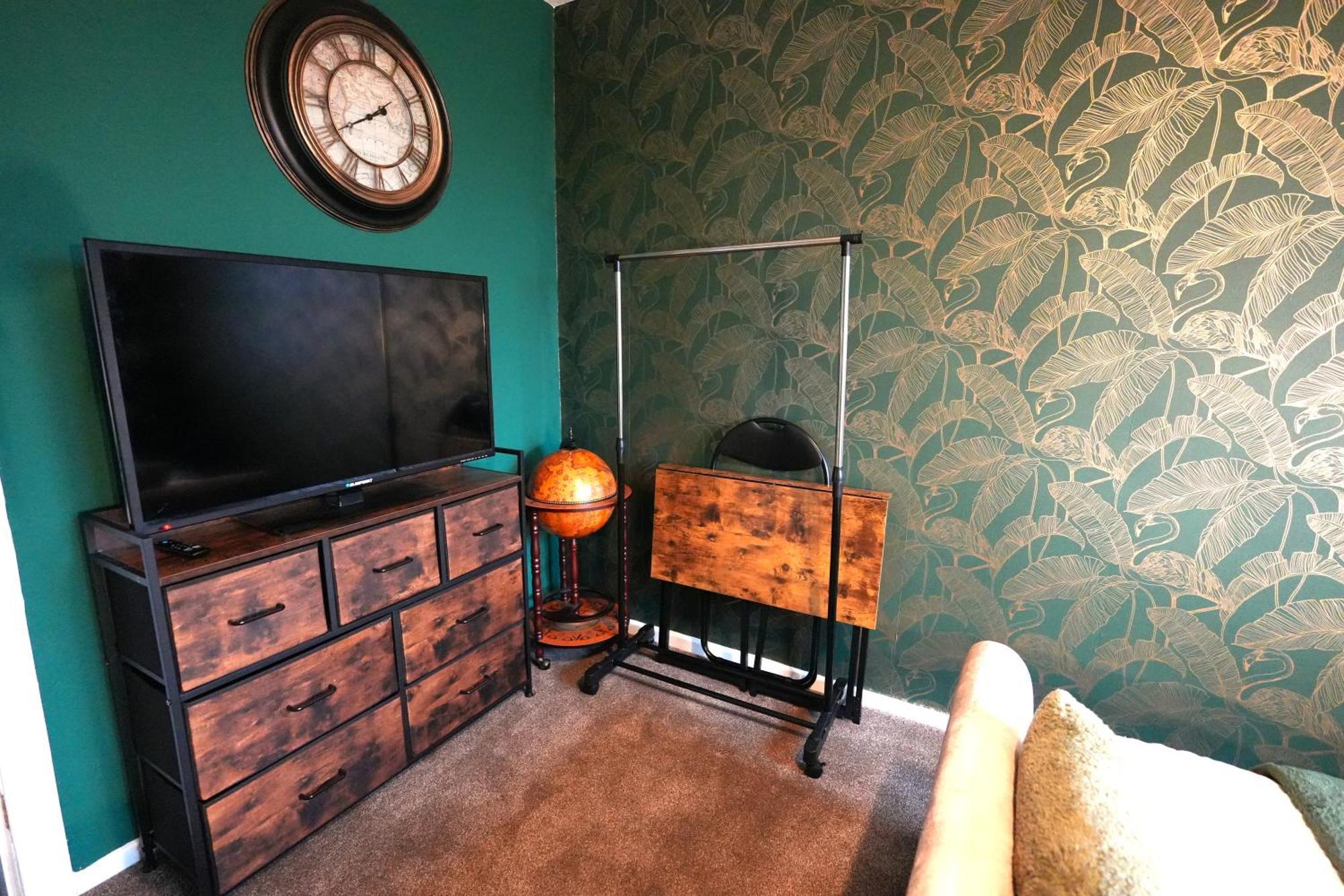 Detached Homestay - Super, King & Double Rooms - Leyland, Preston, Chorley, Lancashire Dış mekan fotoğraf