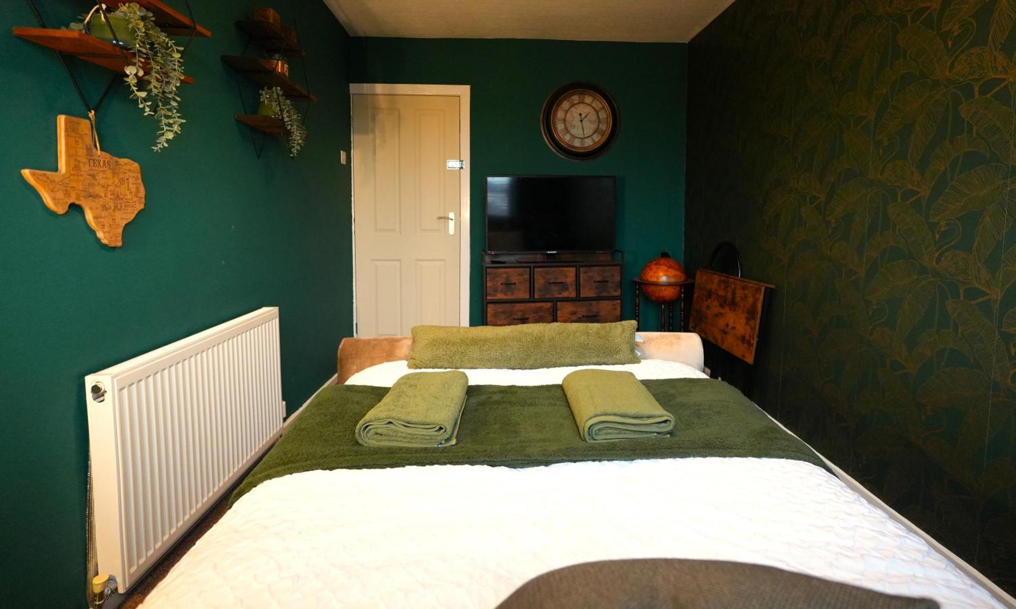 Detached Homestay - Super, King & Double Rooms - Leyland, Preston, Chorley, Lancashire Dış mekan fotoğraf