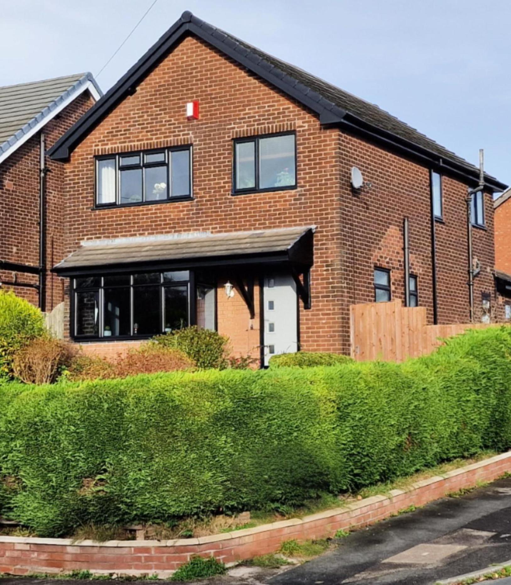 Detached Homestay - Super, King & Double Rooms - Leyland, Preston, Chorley, Lancashire Dış mekan fotoğraf