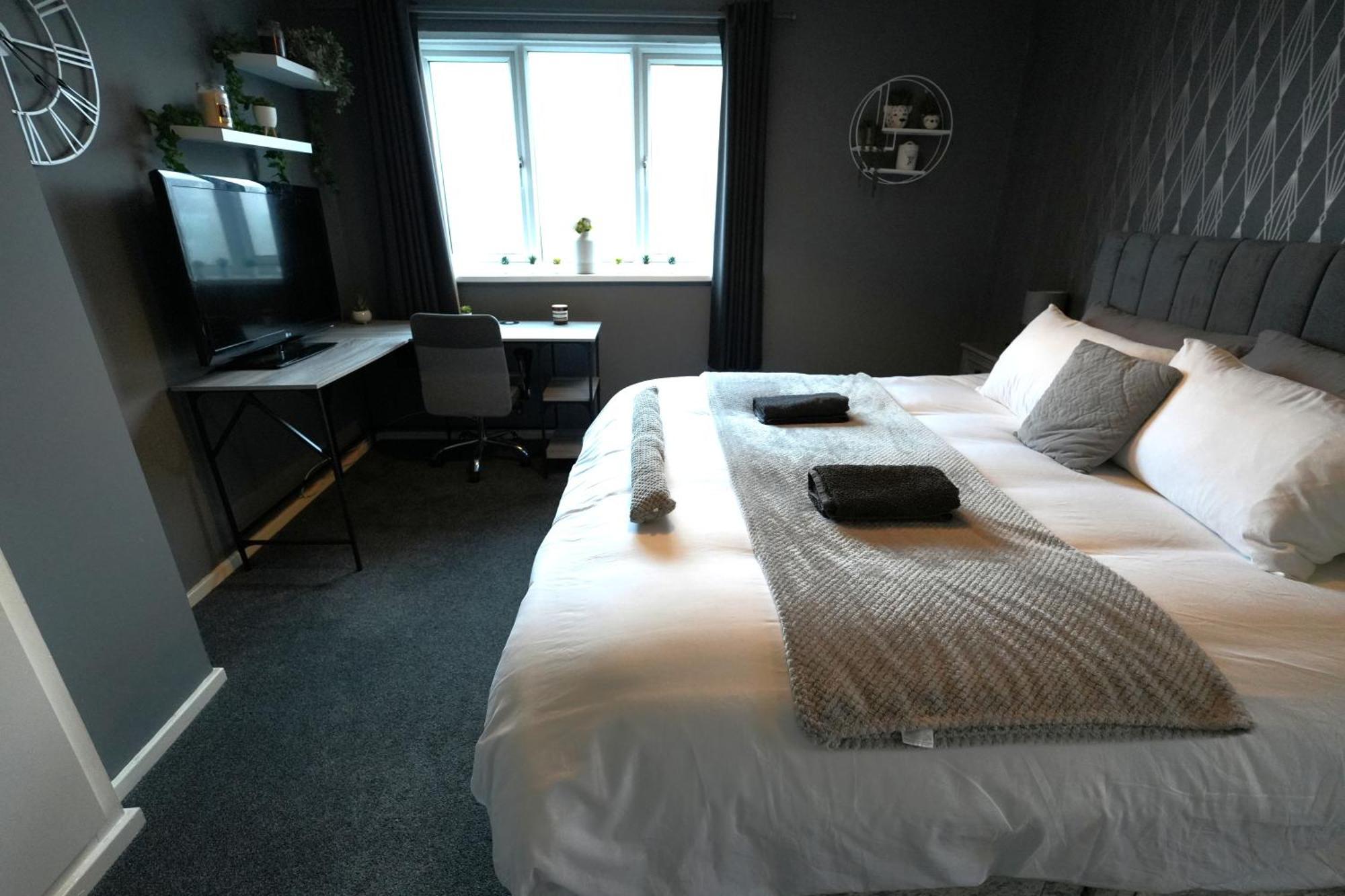 Detached Homestay - Super, King & Double Rooms - Leyland, Preston, Chorley, Lancashire Dış mekan fotoğraf