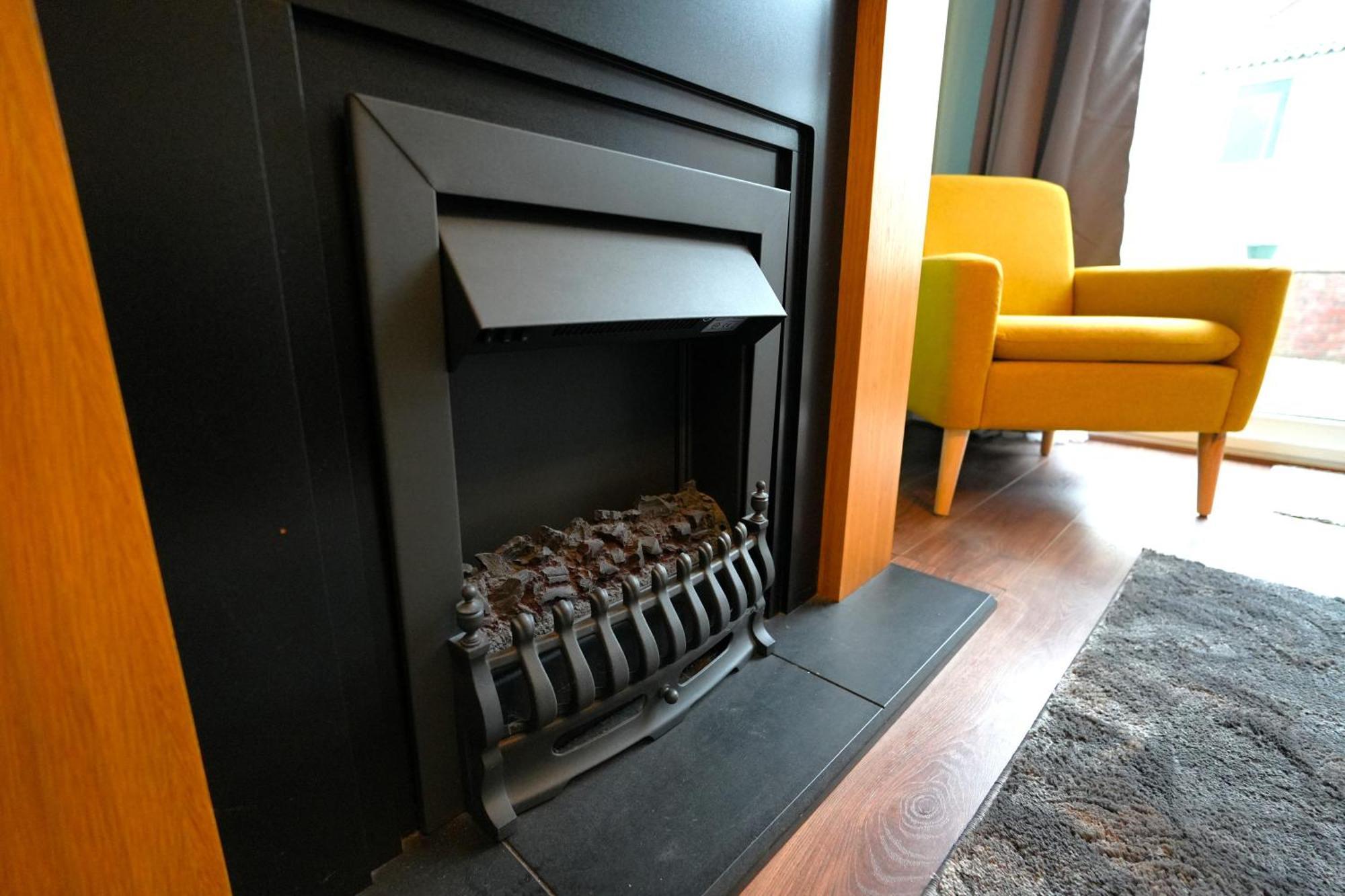 Detached Homestay - Super, King & Double Rooms - Leyland, Preston, Chorley, Lancashire Dış mekan fotoğraf